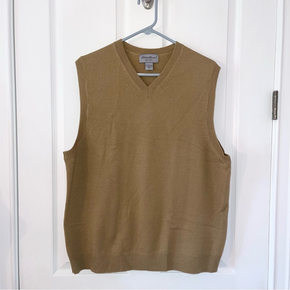 Eddie Bauer 100% Merino wool golden/tan warm winter knit vest, size large